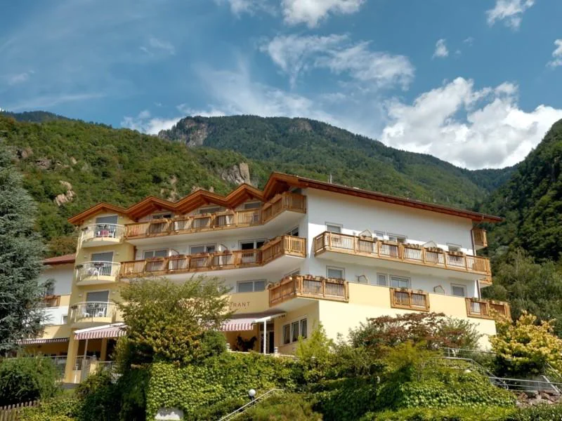 Hotel Restaurant Rotwand Laives/Leifers 1 suedtirol.info