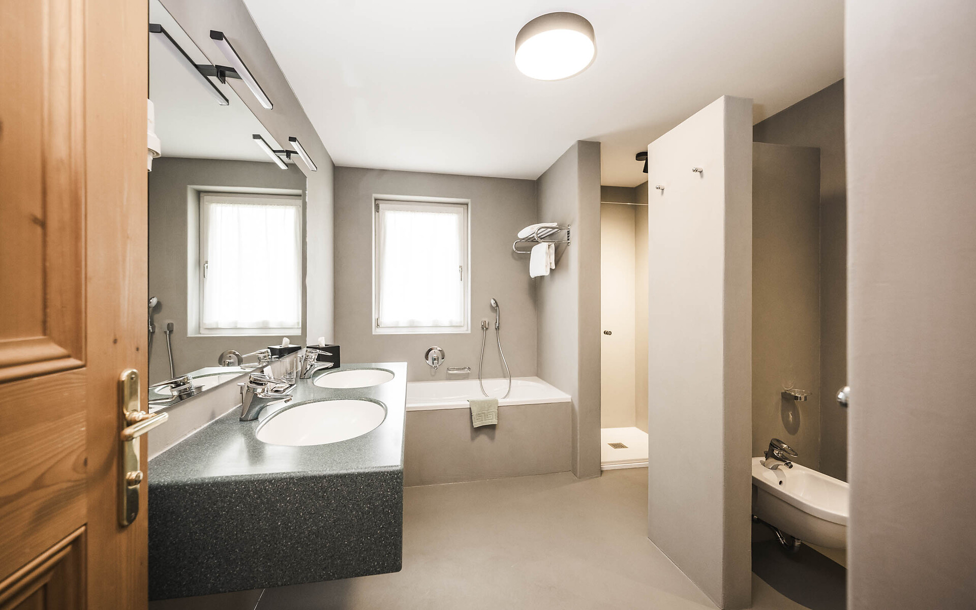 SUITE BADEZIMER