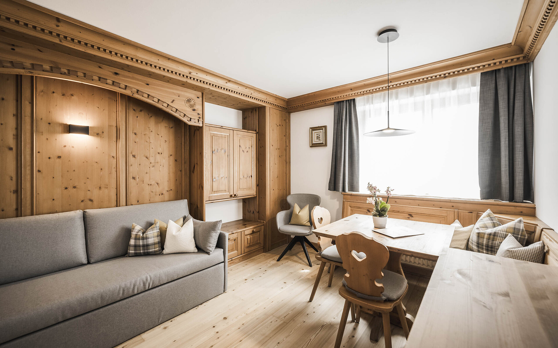SUITE 2
