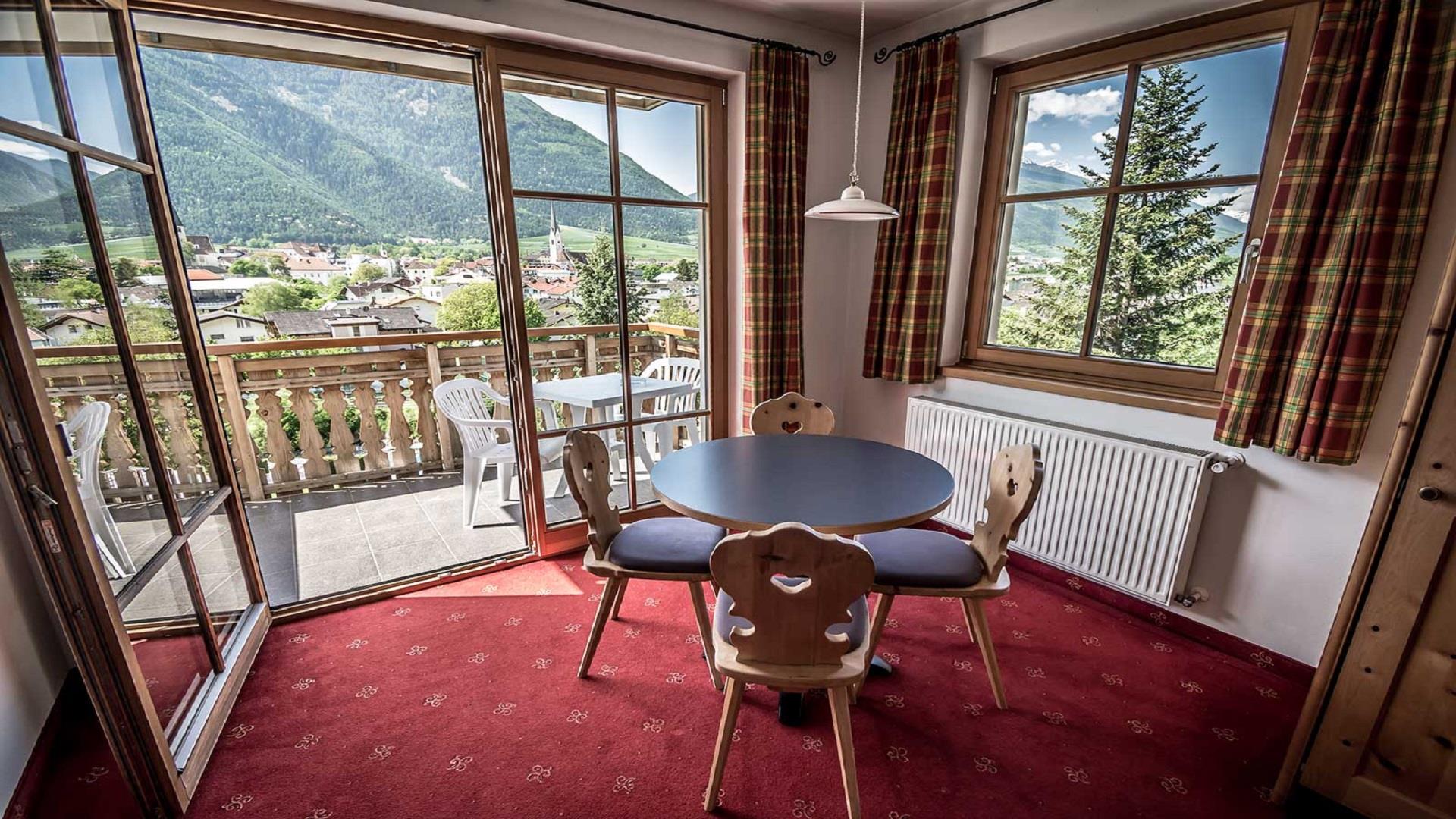 Hotel Vermoi Latsch/Laces 8 suedtirol.info
