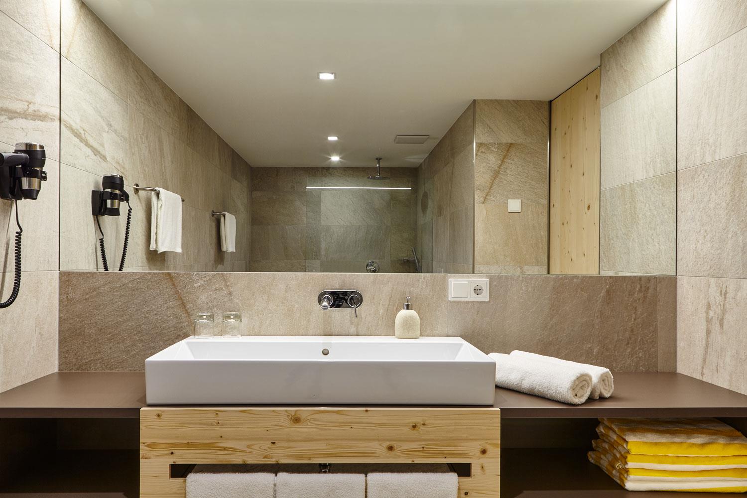 Hotel Obermoosburg Laces 2 suedtirol.info