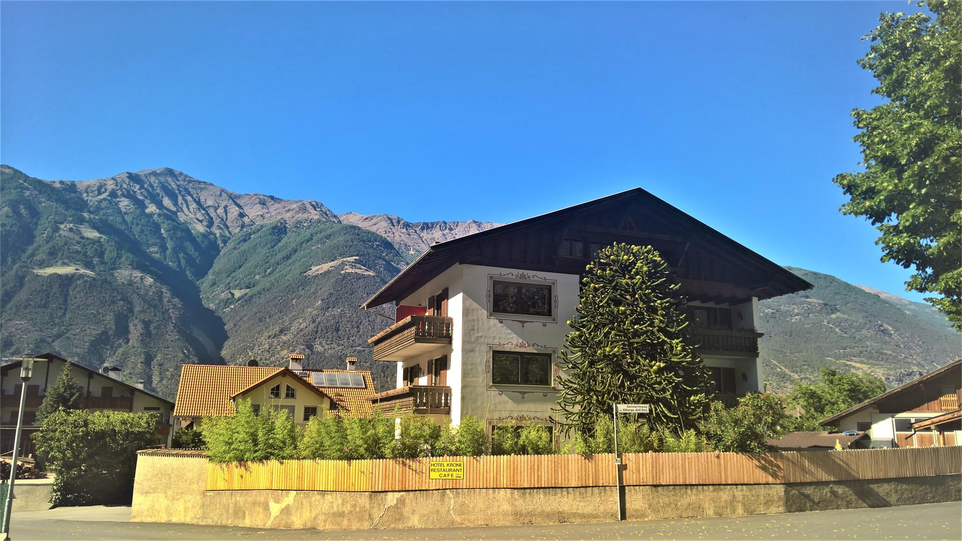 Hotel Krone Latsch 6 suedtirol.info