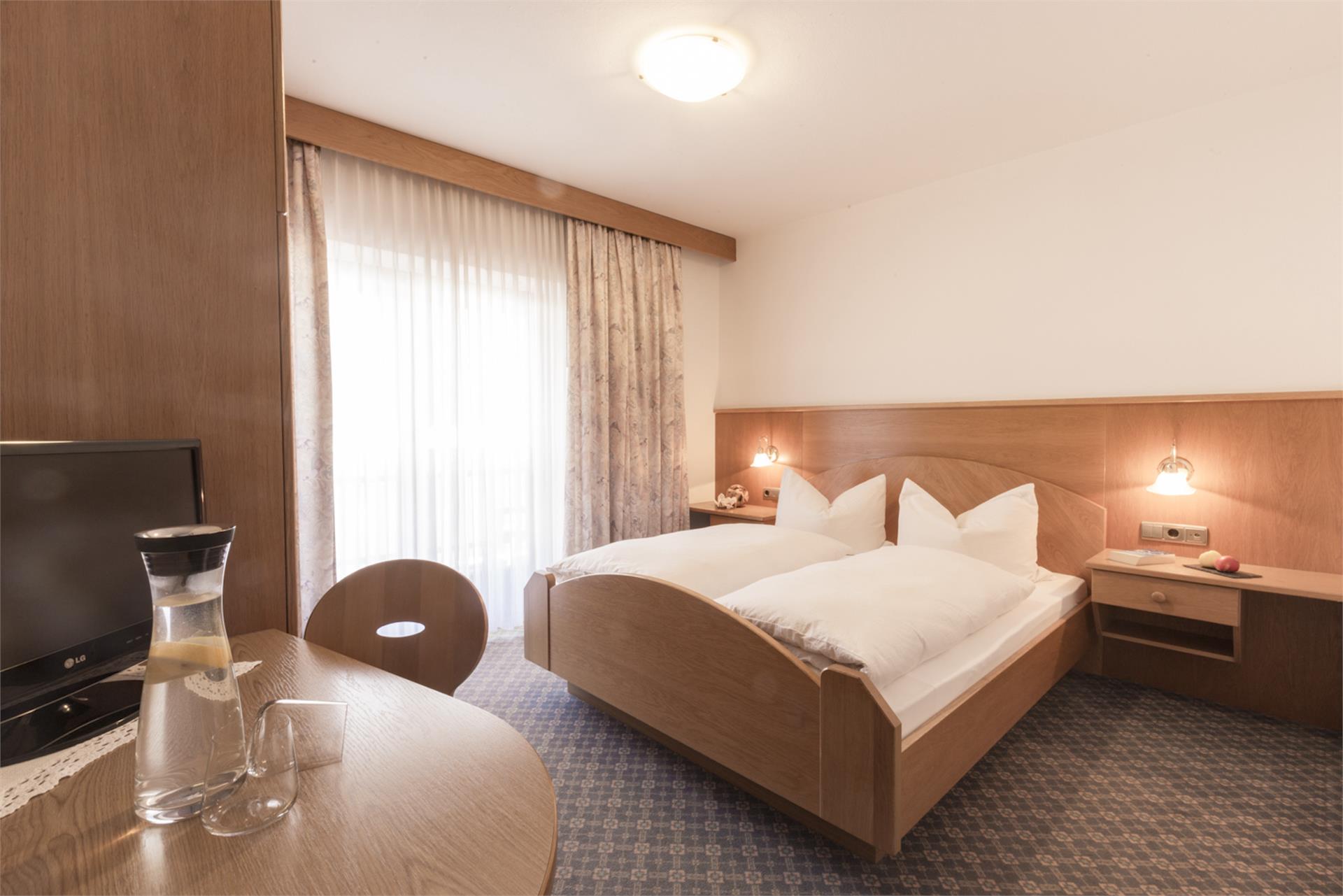 Hotel Dorfwirt Pfitsch/Val di Vizze 18 suedtirol.info