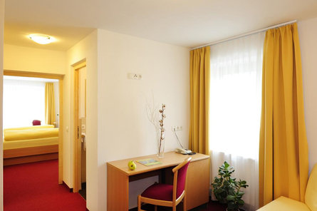 Hotel Reschnerhof Graun im Vinschgau/Curon Venosta 7 suedtirol.info