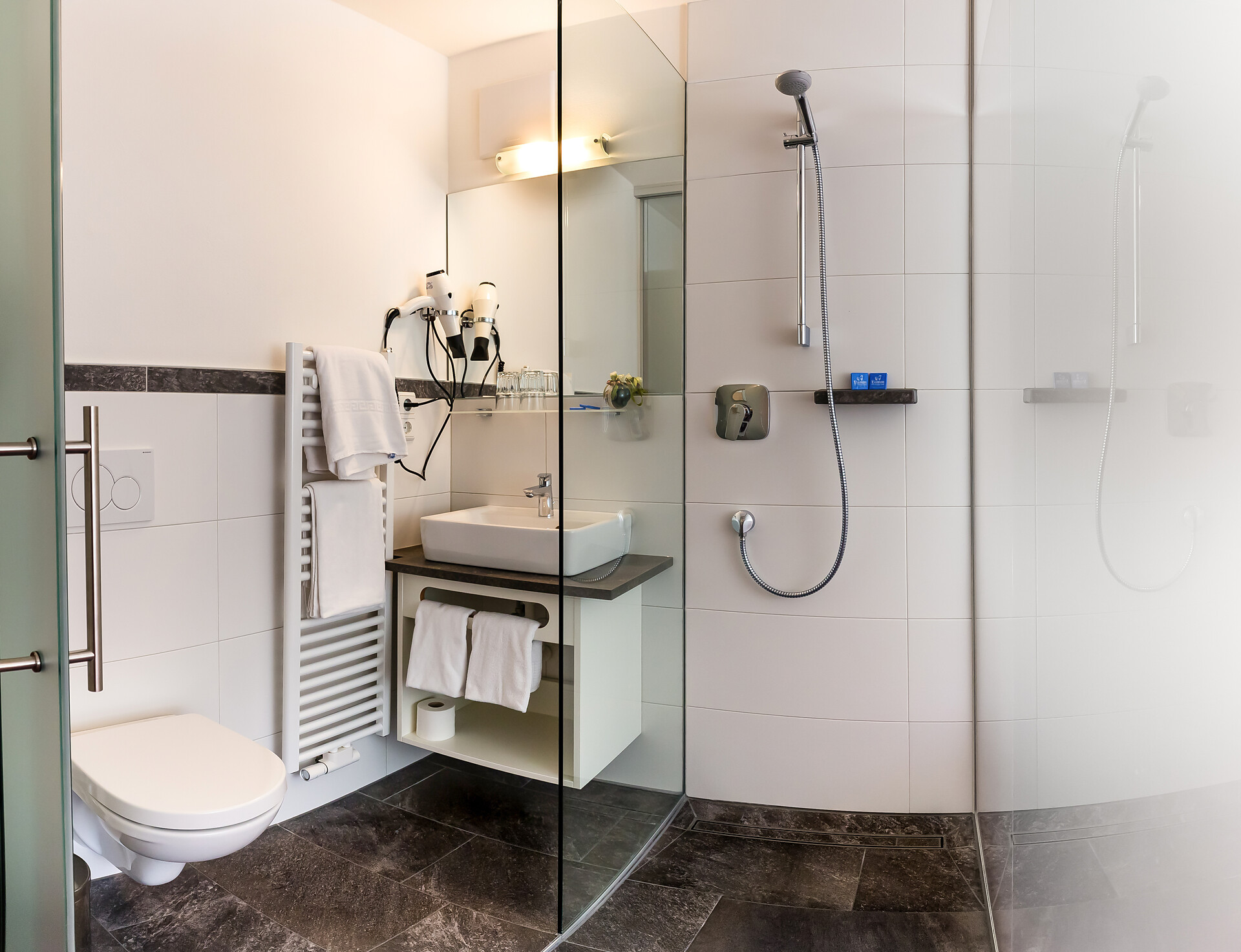 Newly furnished bathrooms