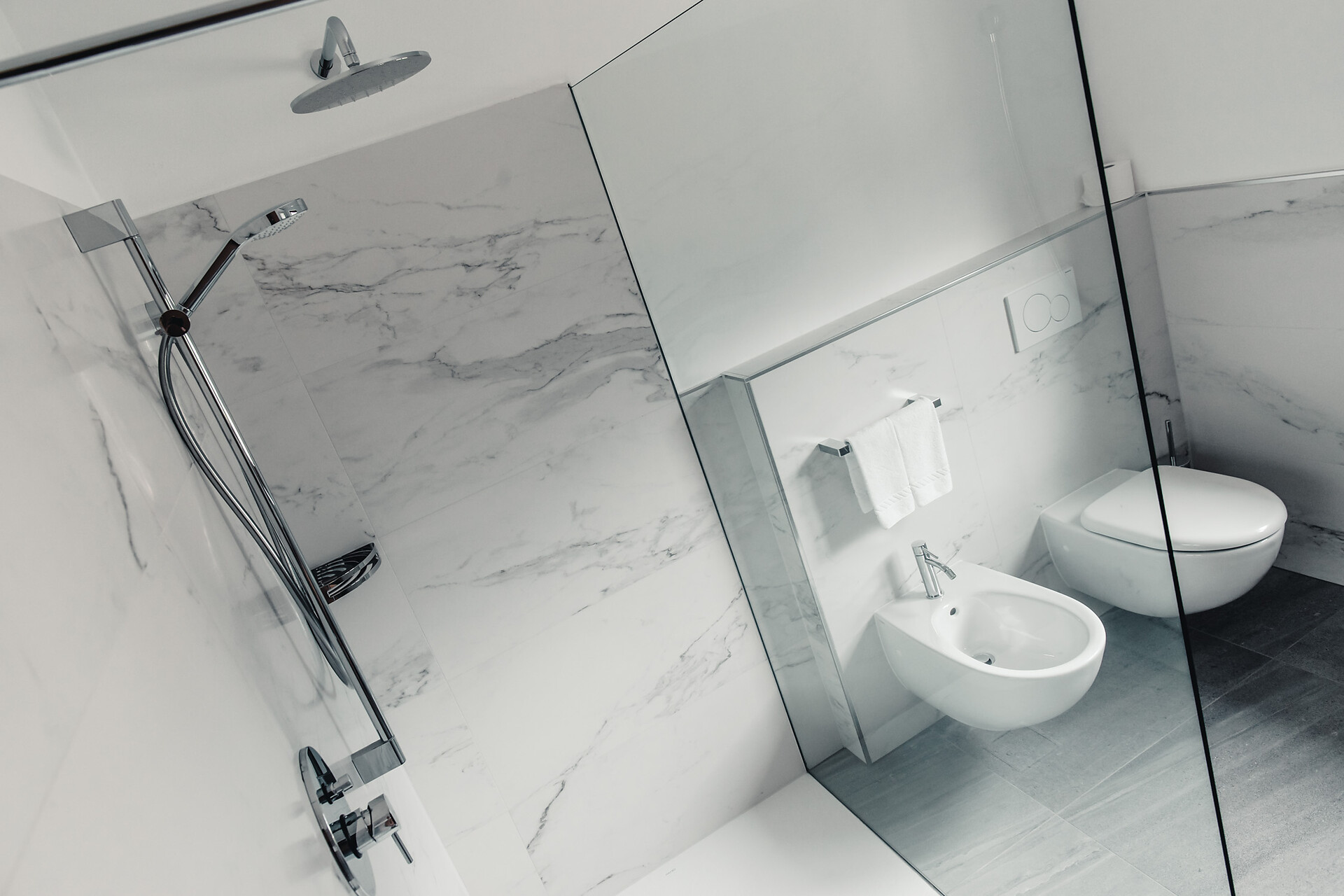 bathroom double room east Superior A