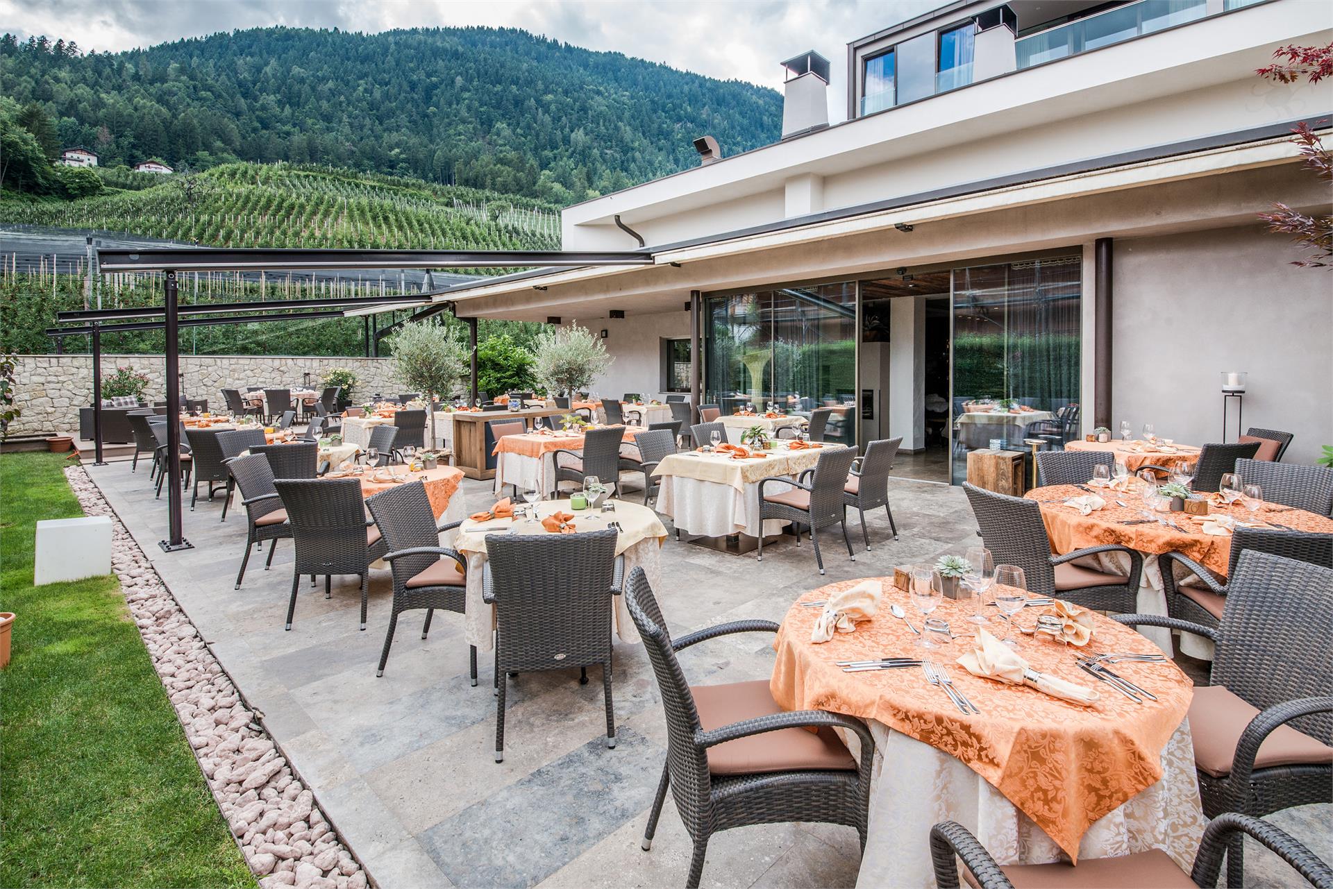 Hotel Ristorante Kirchsteiger Lana 25 suedtirol.info