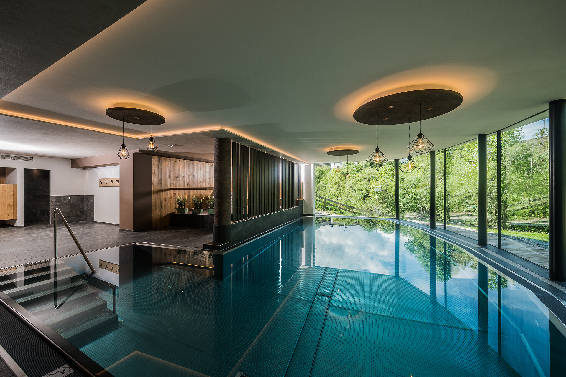 indoorpool
