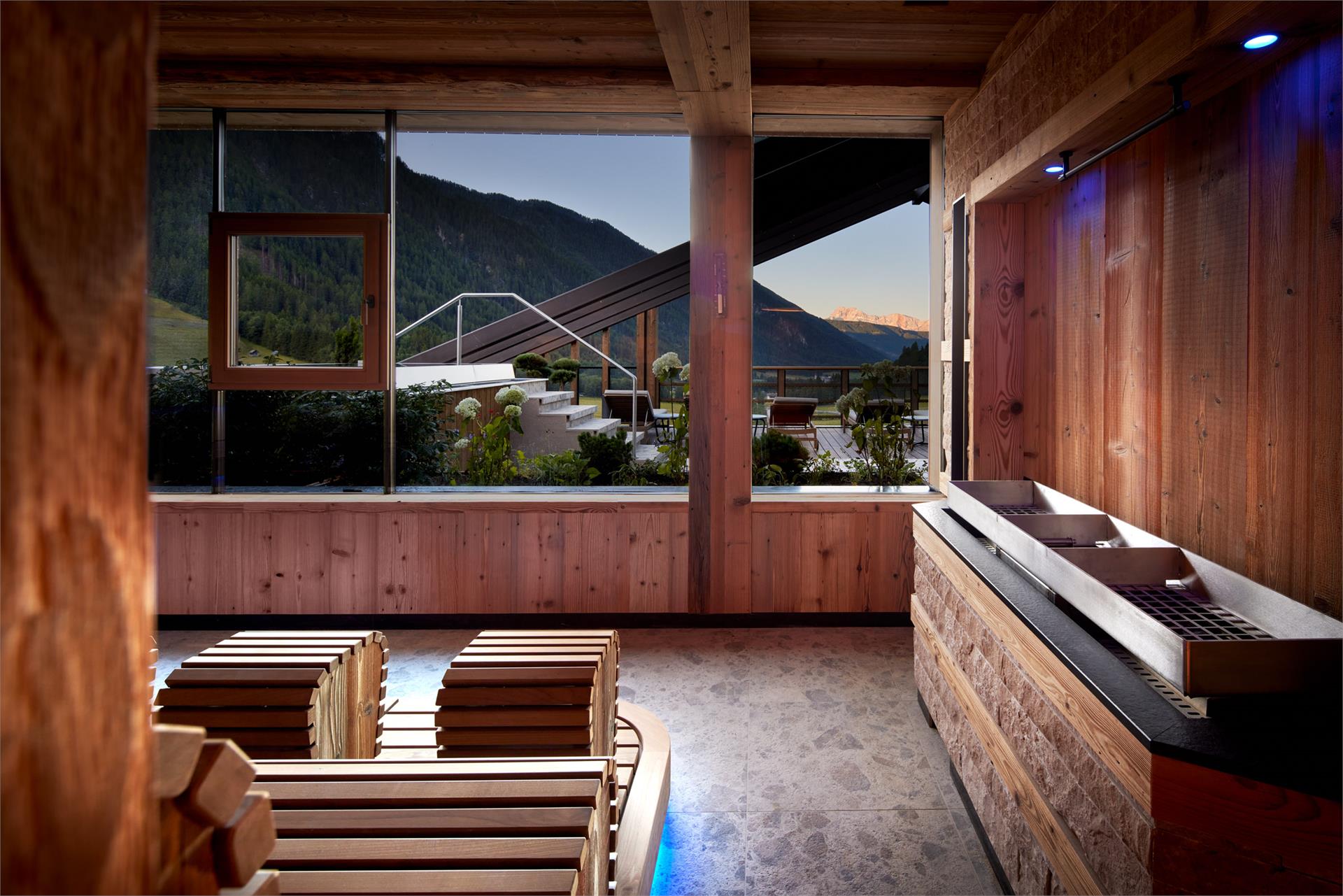 Hotel Quelle - Nature Spa Resort Gsies/Valle di Casies 3 suedtirol.info