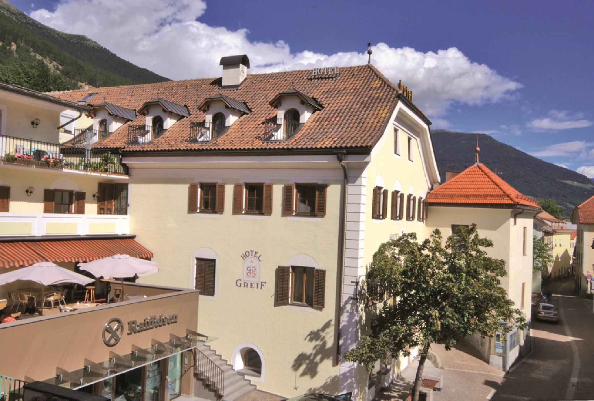 Hotel Grifone Malles 1 suedtirol.info