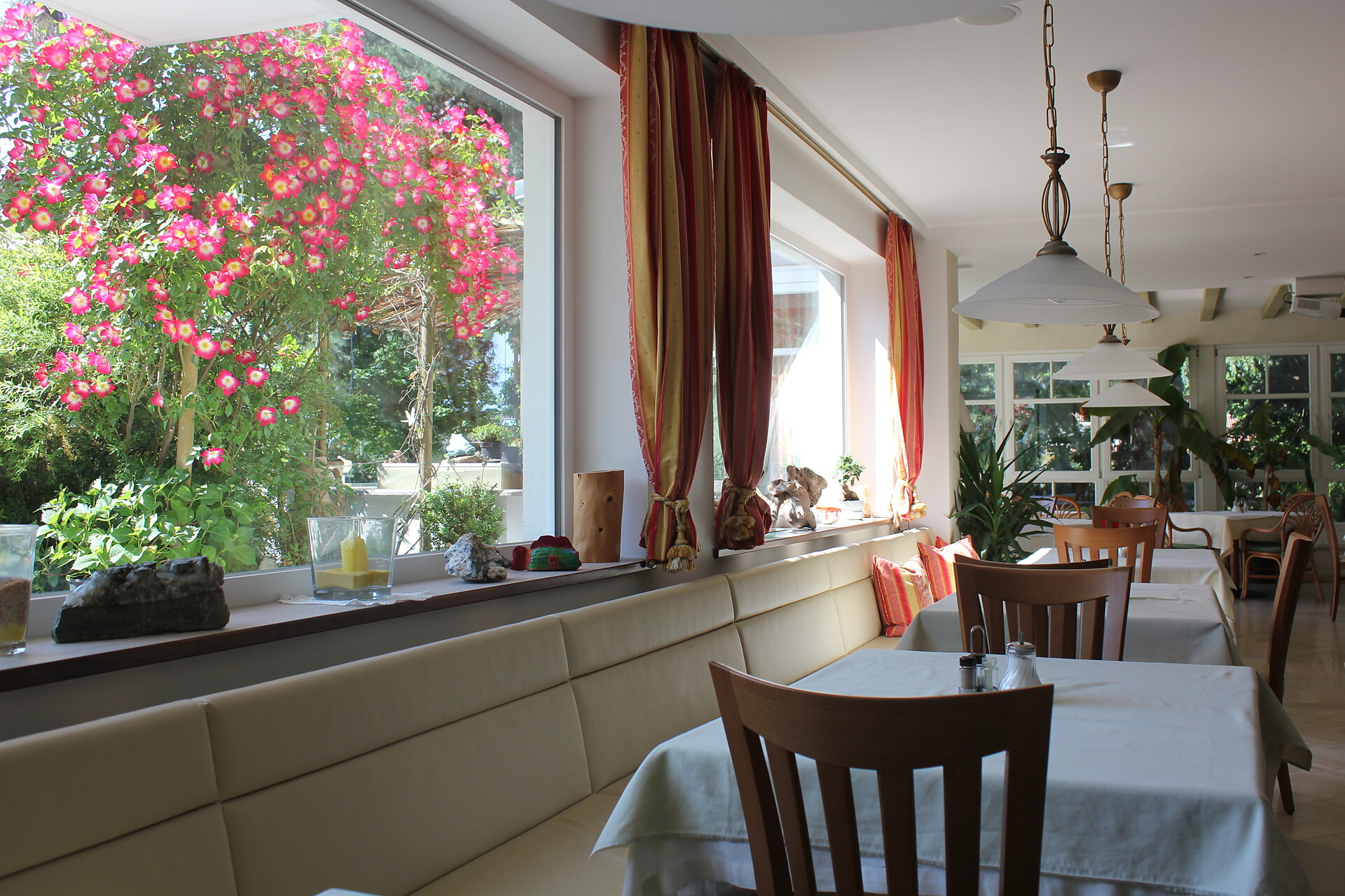 breakfast room Hotel Annabell
