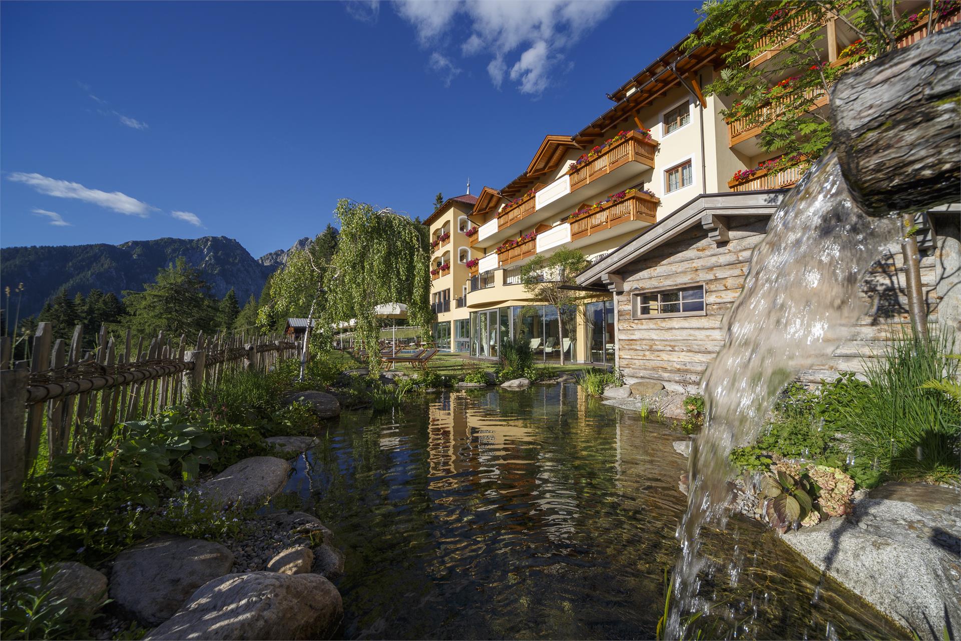 Hotel Falzeben Avelengo 5 suedtirol.info
