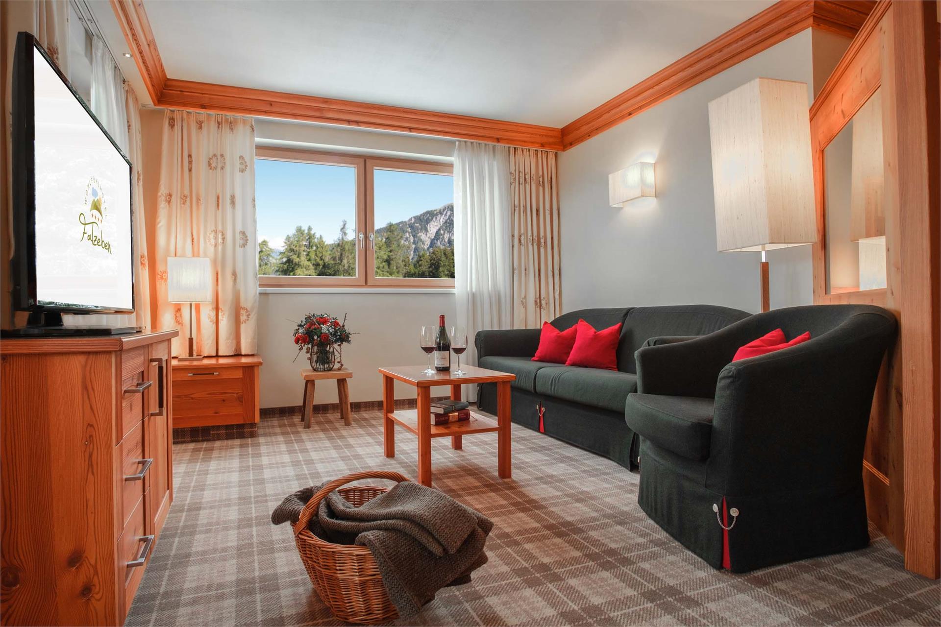 Hotel Falzeben Avelengo 28 suedtirol.info