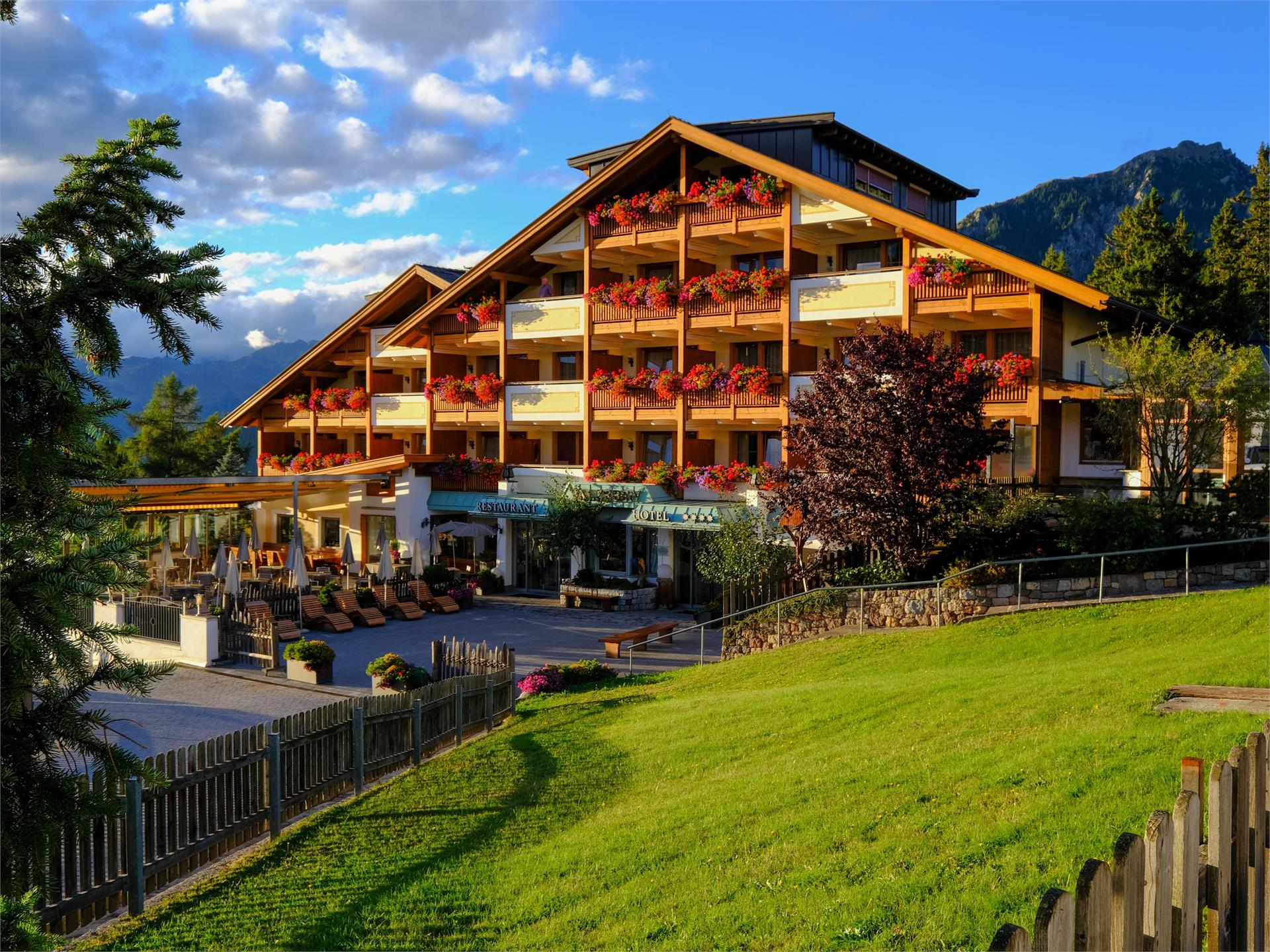Hotel Falzeben Avelengo 1 suedtirol.info