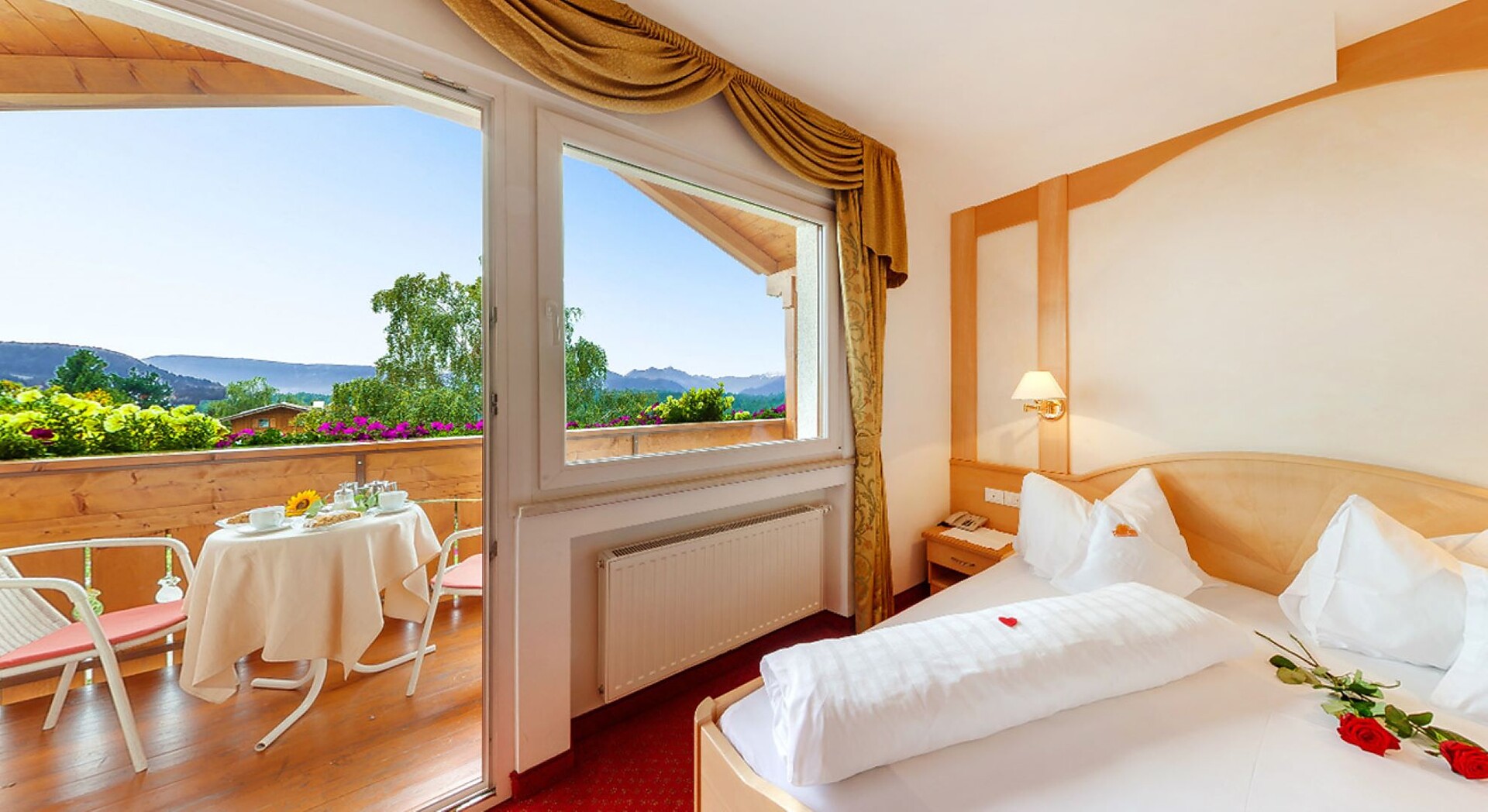 Panorama room
