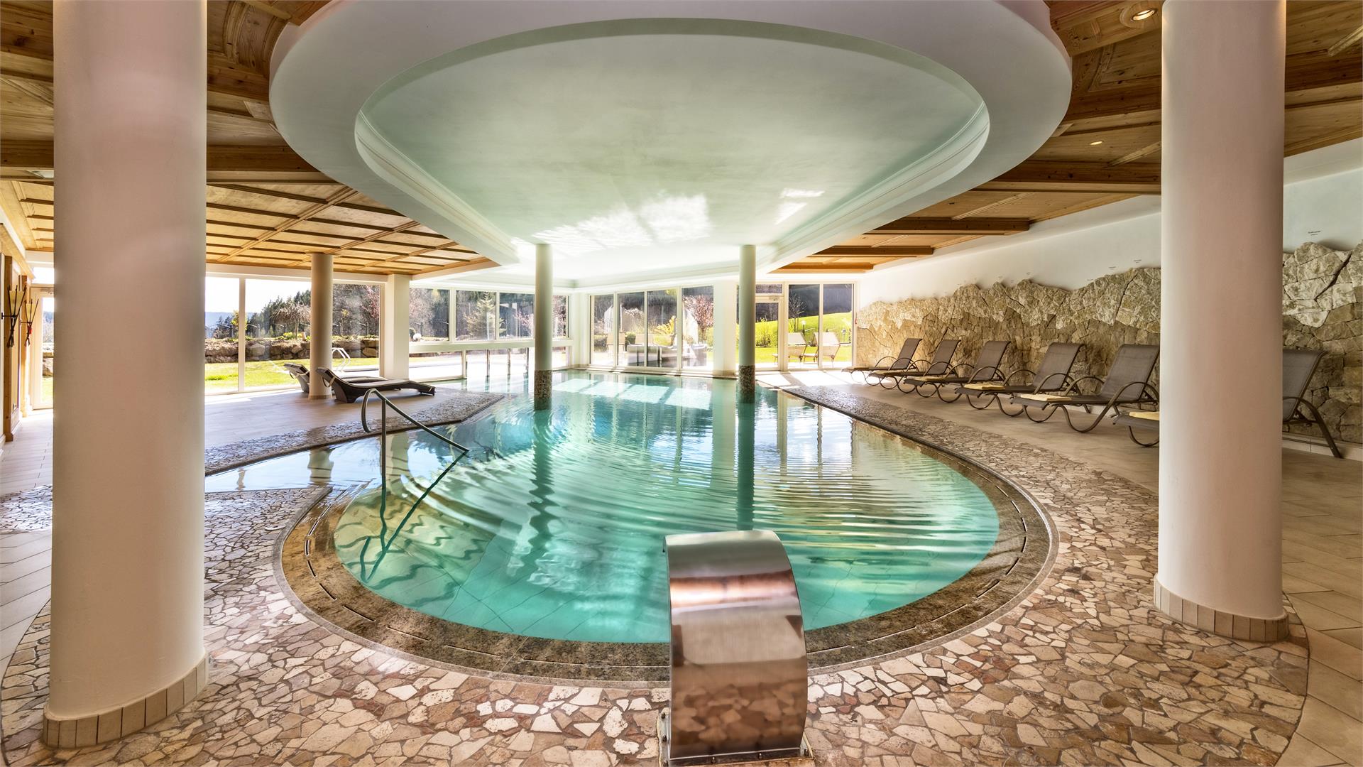 Hotel Sulfner Avelengo 3 suedtirol.info