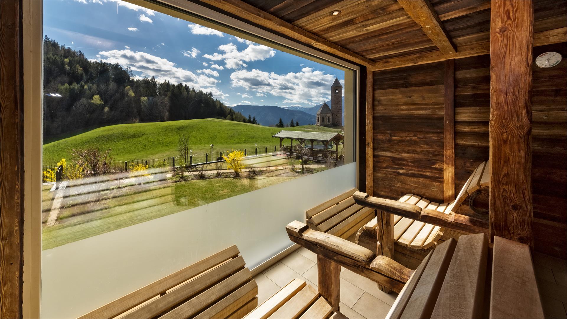 Hotel Sulfner Avelengo 7 suedtirol.info