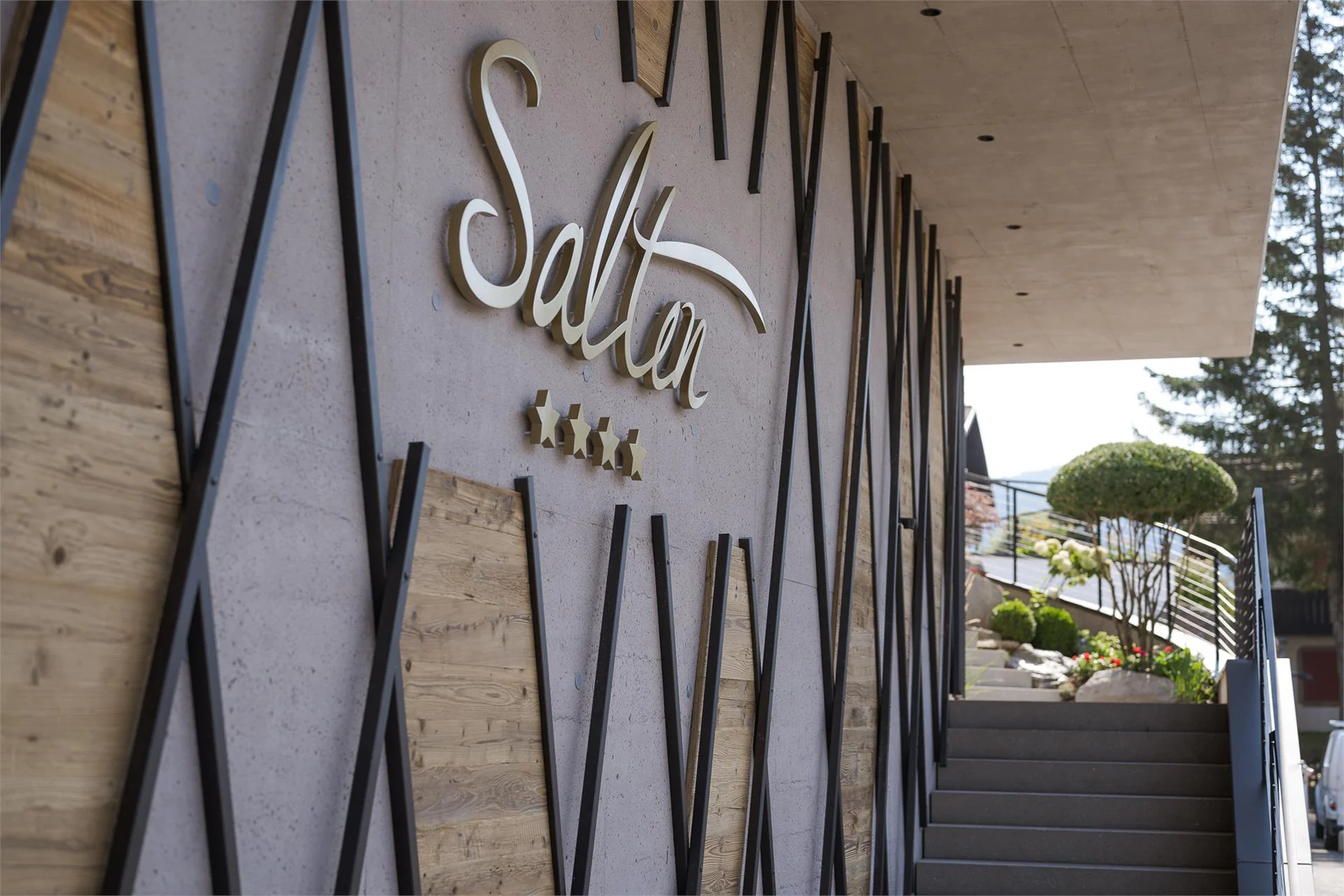 Hotel Salten Avelengo 15 suedtirol.info