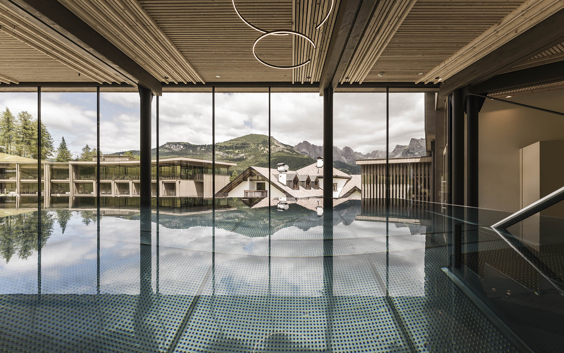 Skypool
