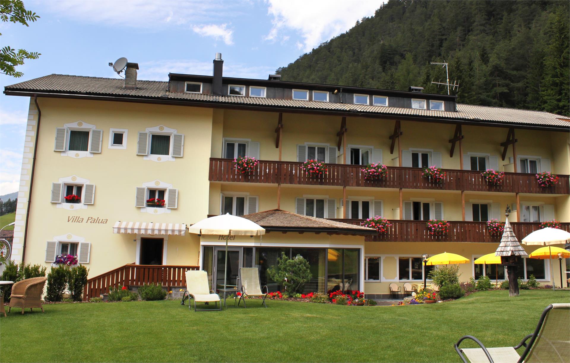 Hotel Christeinerhof - Villa Pallua Santa Cristina Val Gardena 2 suedtirol.info