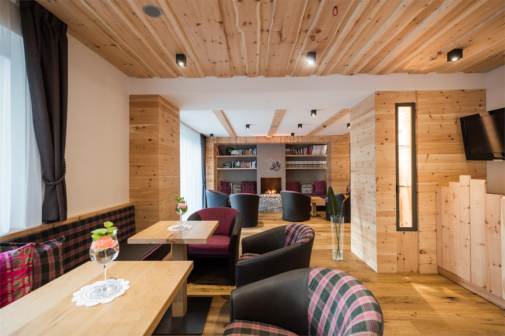 Hotel Ciamp S.Crestina Gherdëina/Santa Cristina Val Gardana 3 suedtirol.info