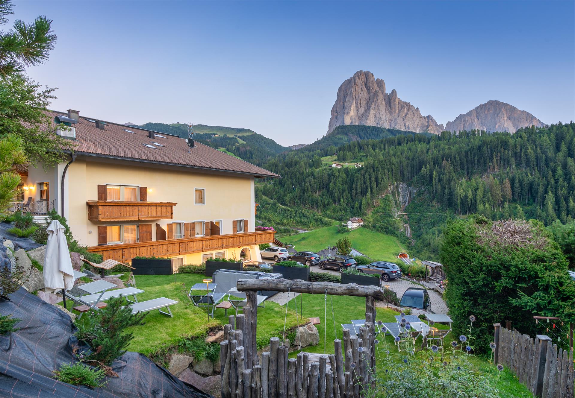 Hotel Ciamp S.Crestina Gherdëina/Santa Cristina Val Gardana 7 suedtirol.info