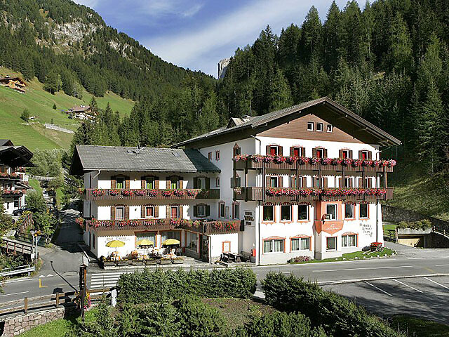 Hotel Alpino Sëlva/Selva 1 suedtirol.info