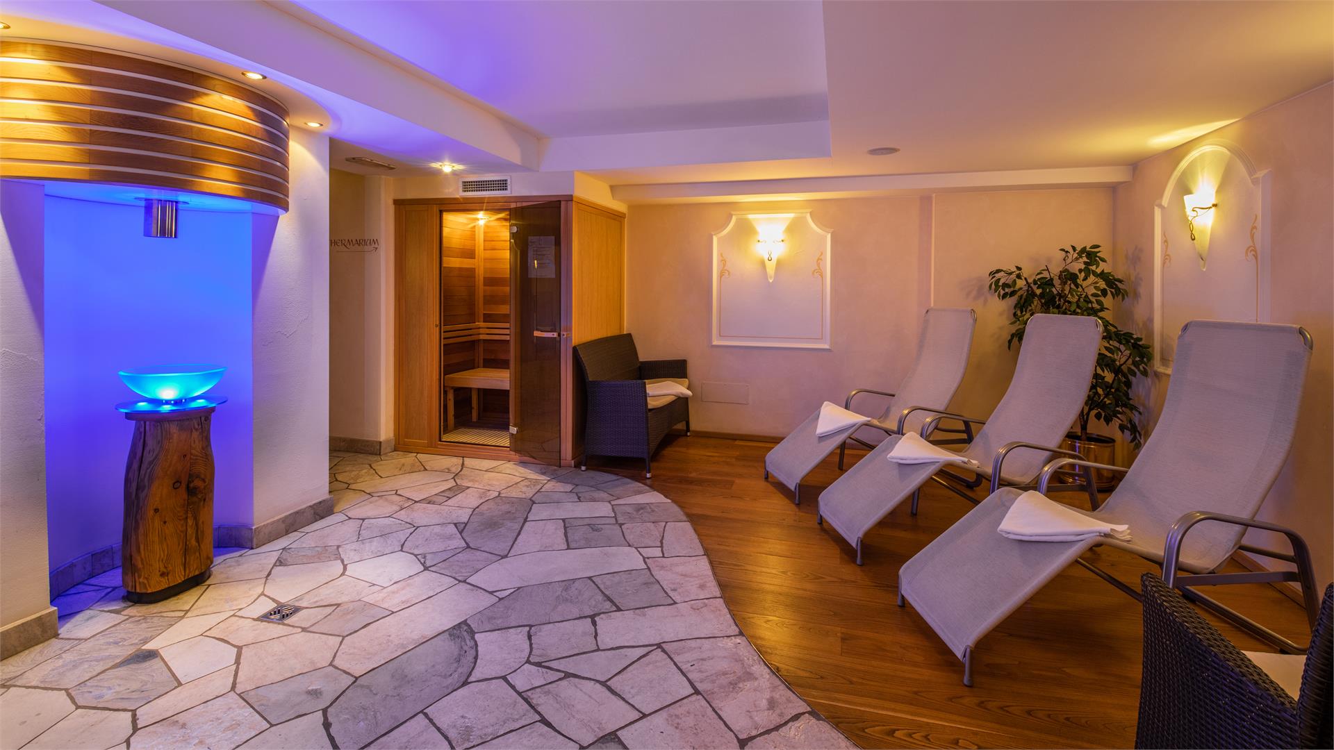 Hotel Armin Sëlva/Selva 26 suedtirol.info