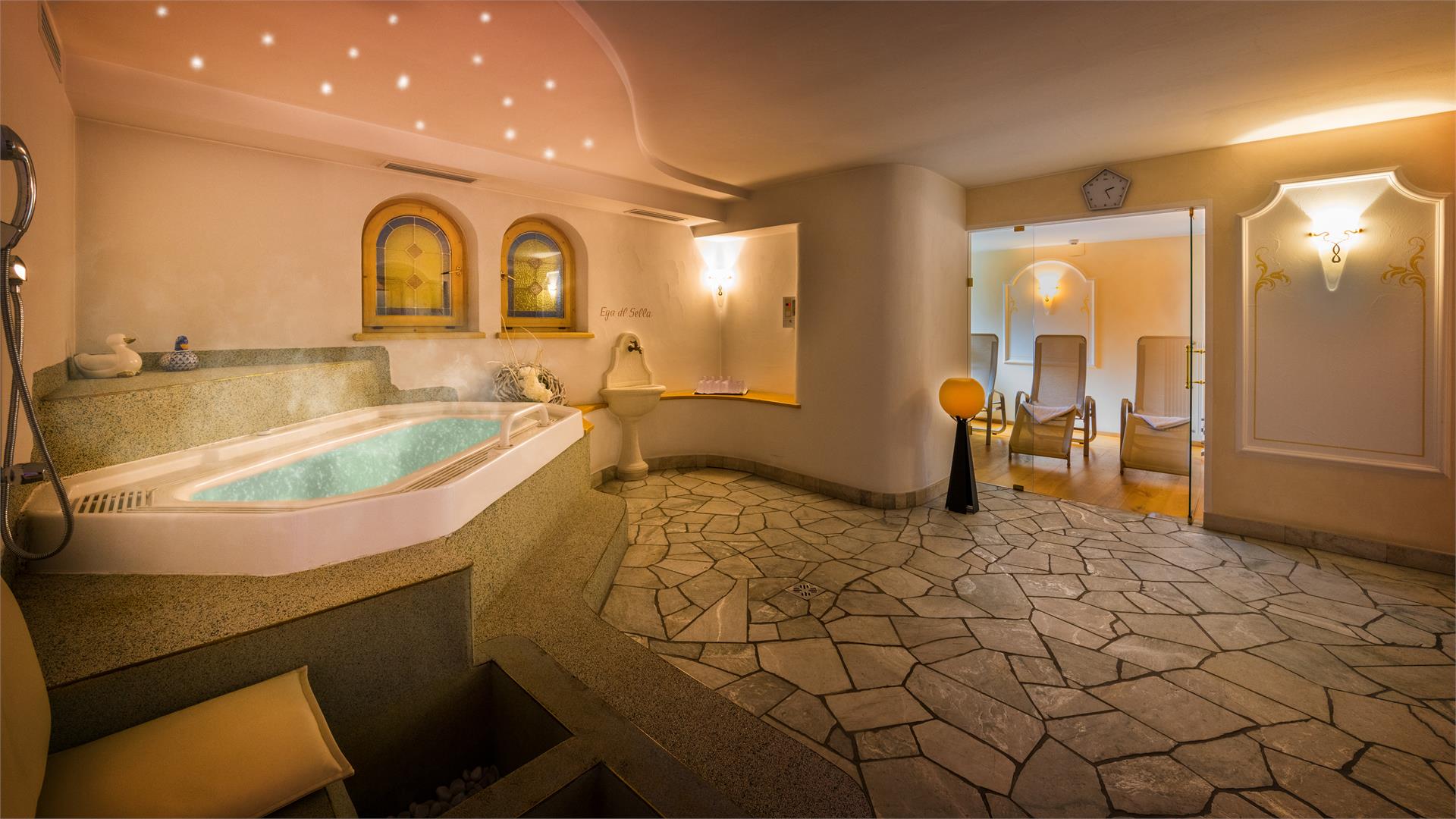 Hotel Armin Sëlva/Selva 29 suedtirol.info