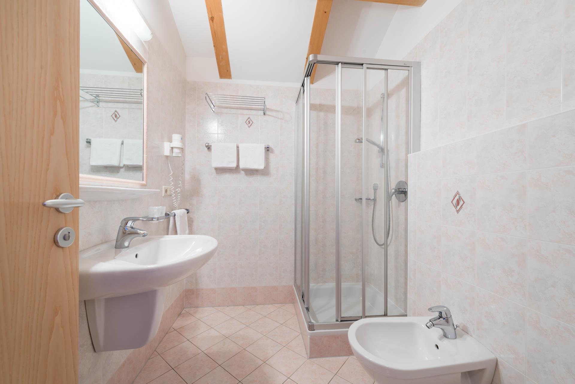 Hotel Kaserhof Mühlbach/Rio di Pusteria 20 suedtirol.info