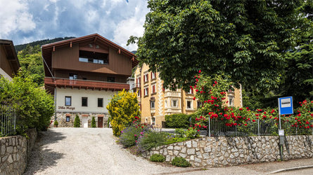Hotel Villa Mayr Room & Suites Vahrn/Varna 1 suedtirol.info