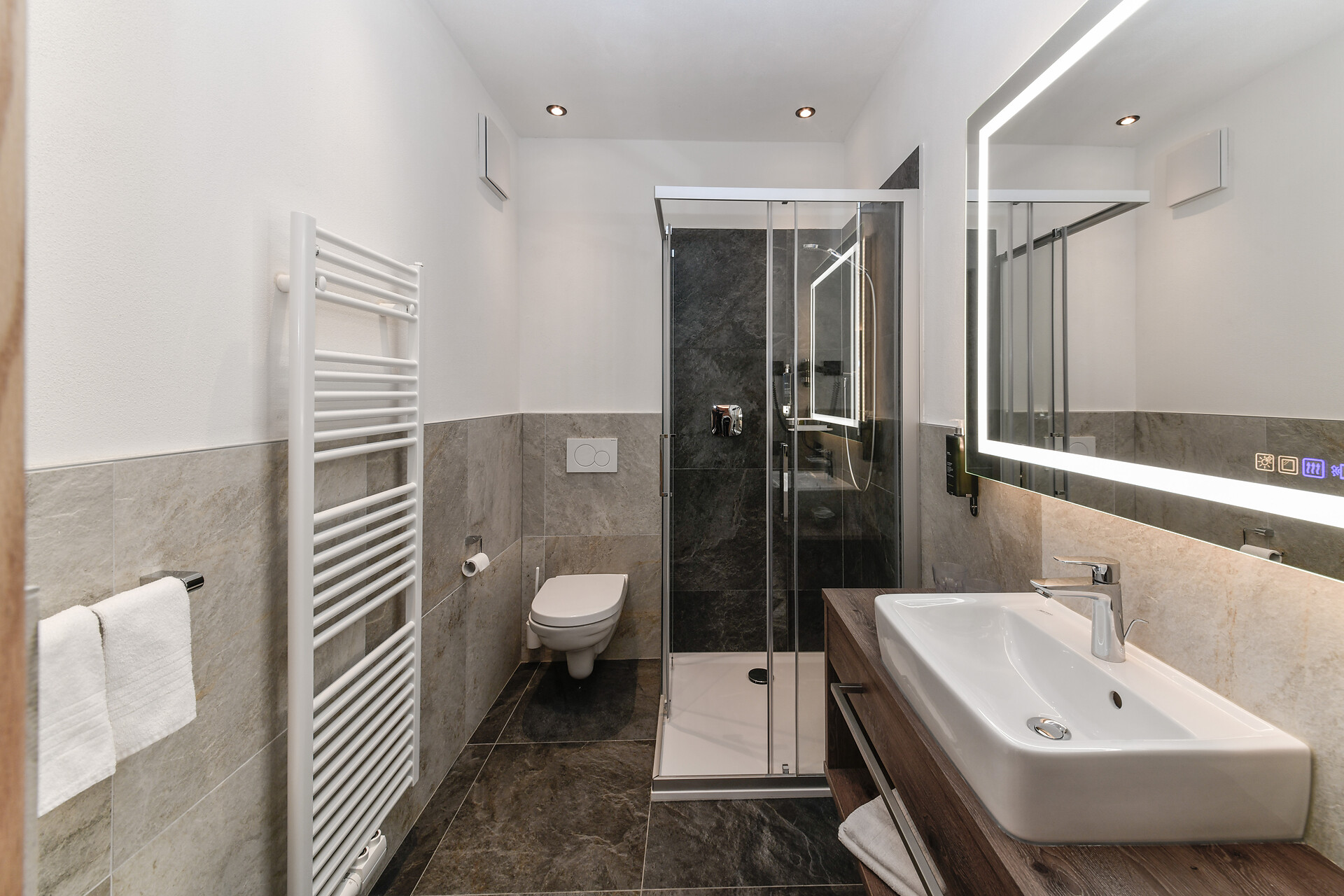 bathroom single superior room