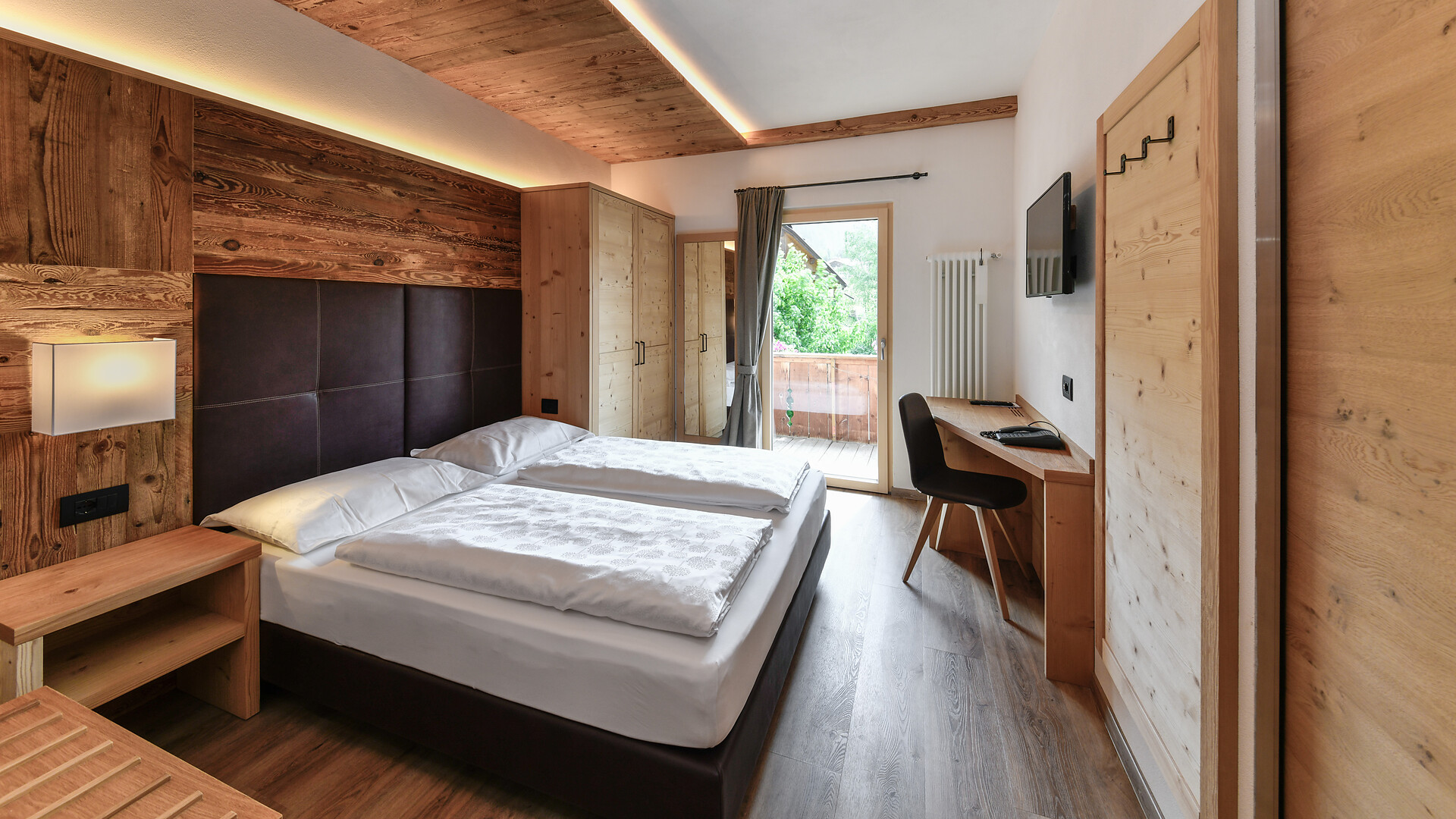 superior single room