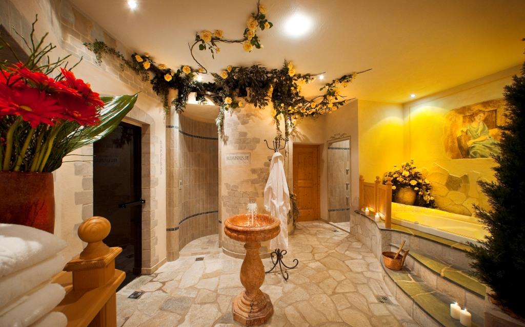 Hotel Messnerwirt Valdaora 16 suedtirol.info