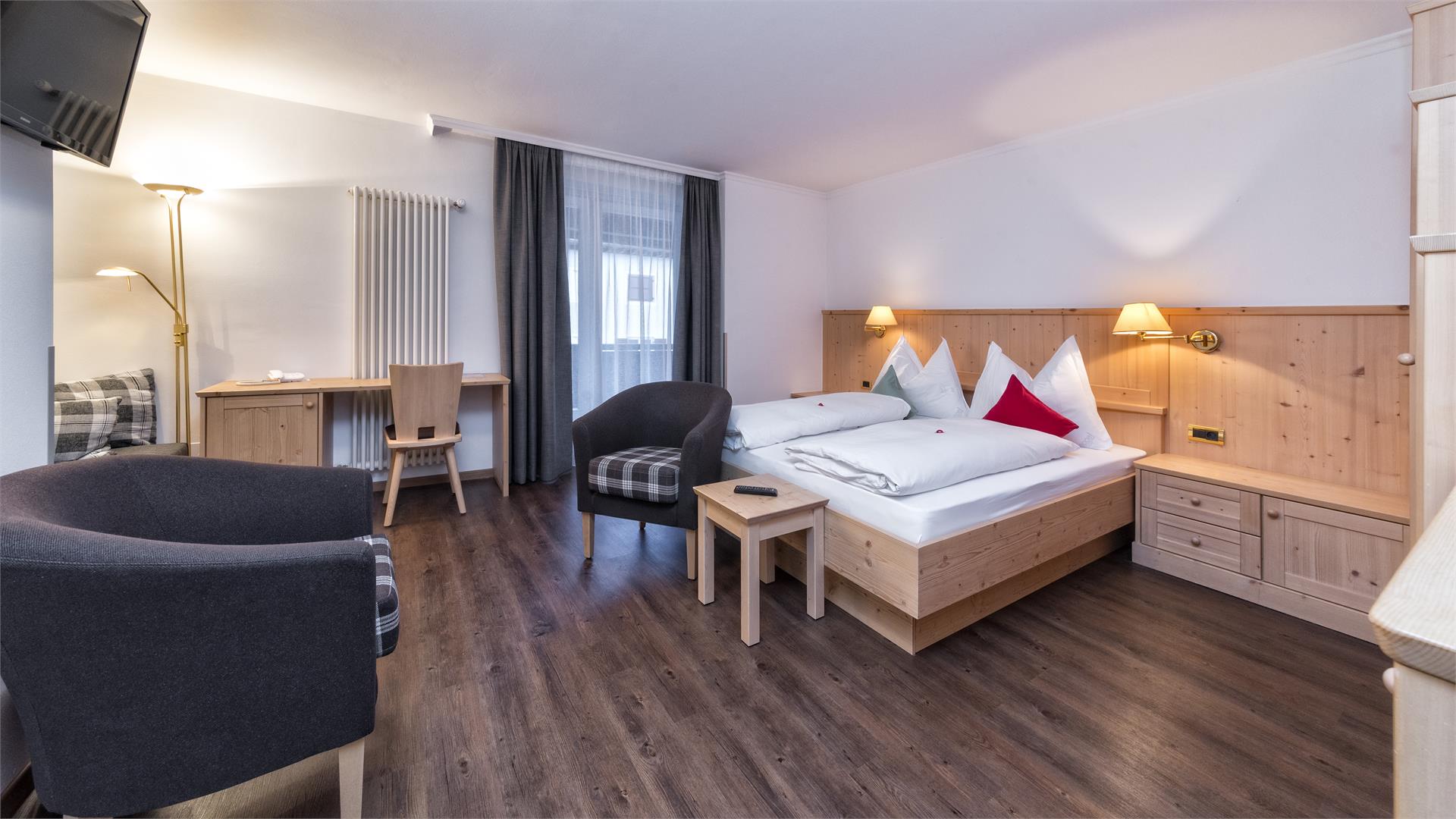 Hotel Messnerwirt Valdaora 11 suedtirol.info