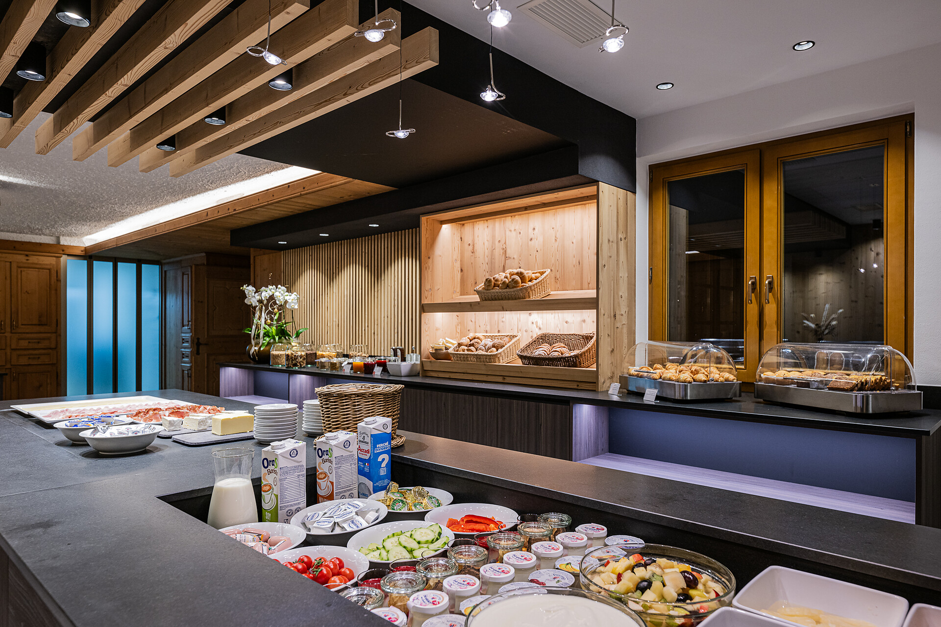 Breakfast buffet