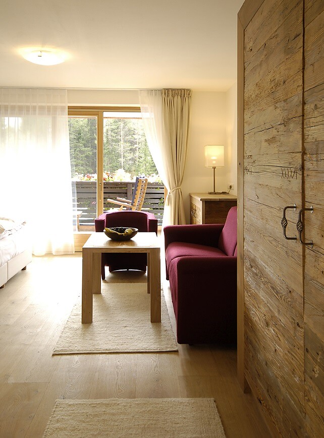 Superior living room