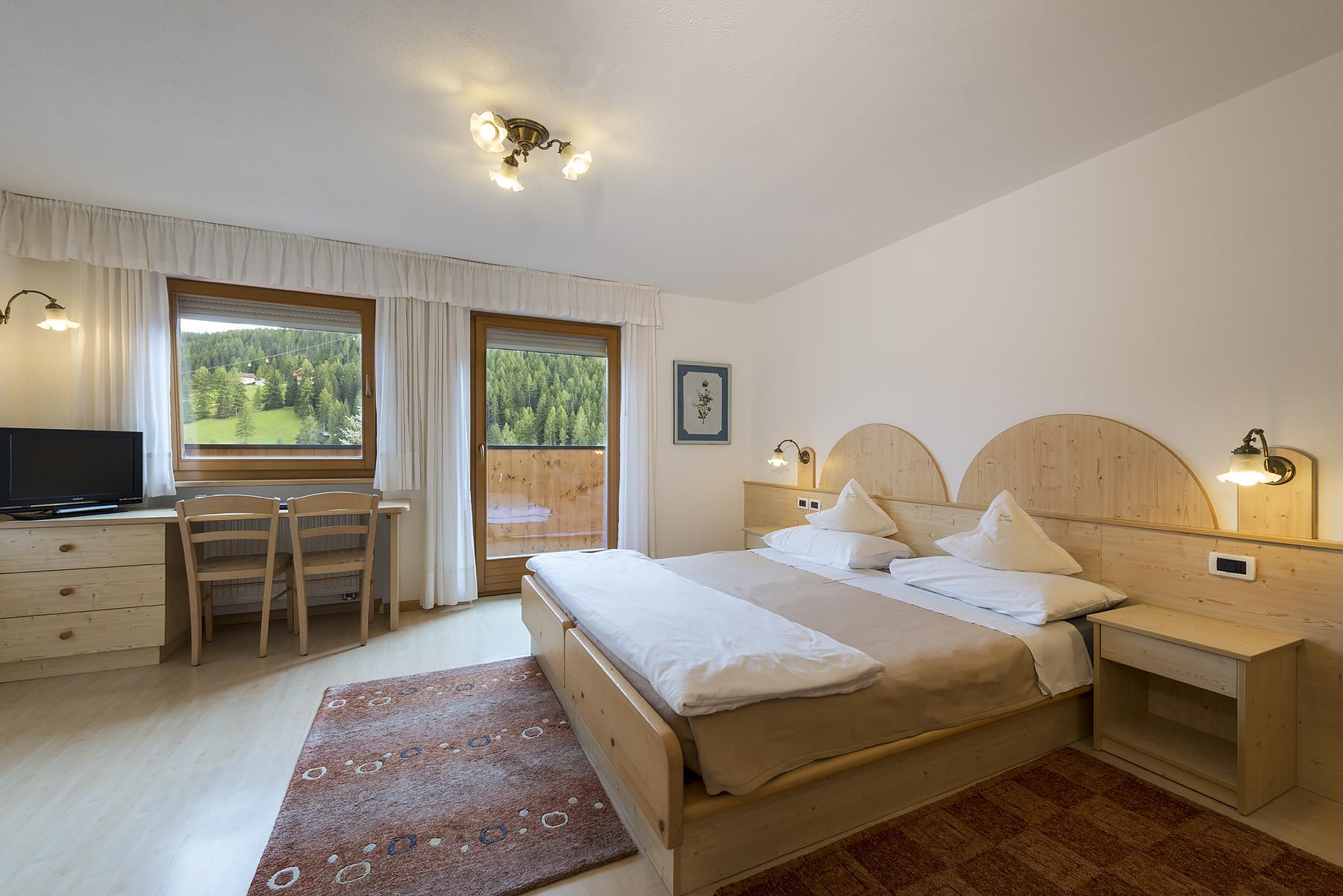 Hotel La Stüa Badia 21 suedtirol.info