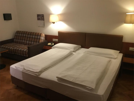 Hotel Garni Adria Bolzano/Bozen 6 suedtirol.info