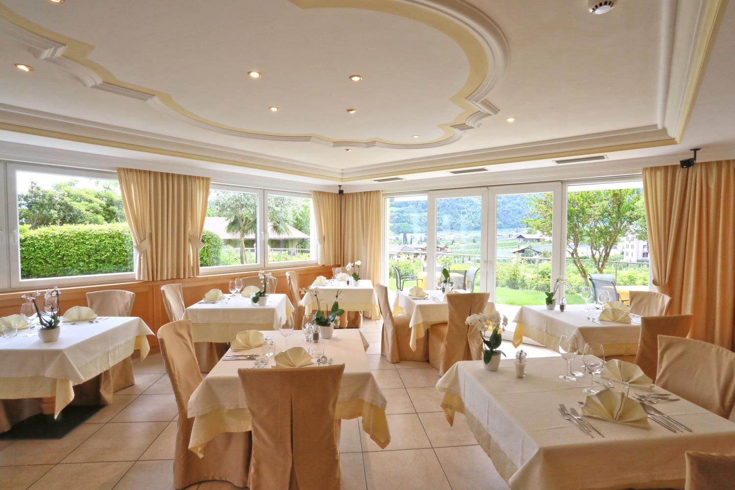 Hotel Flora Algund 15 suedtirol.info