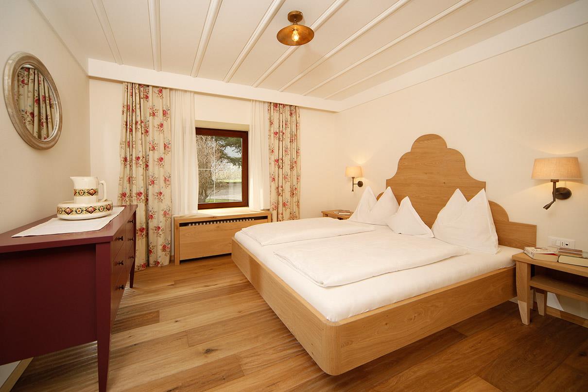 Hotel-Garni Ansitz Pünthof Algund/Lagundo 20 suedtirol.info