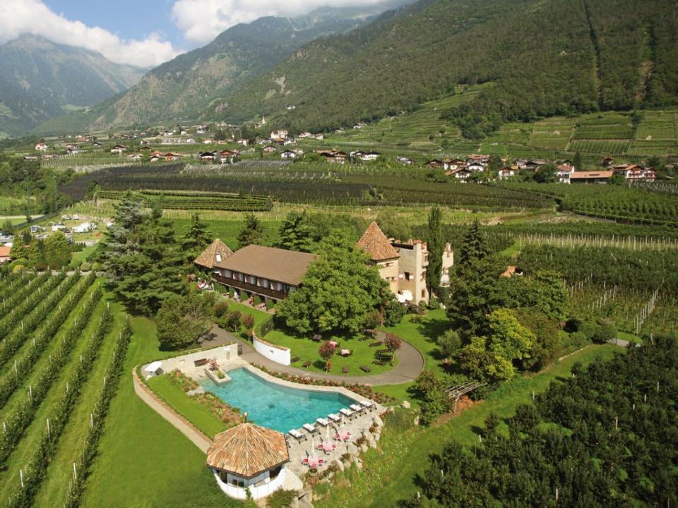 Hotel-Garni Ansitz Pünthof Algund/Lagundo 1 suedtirol.info