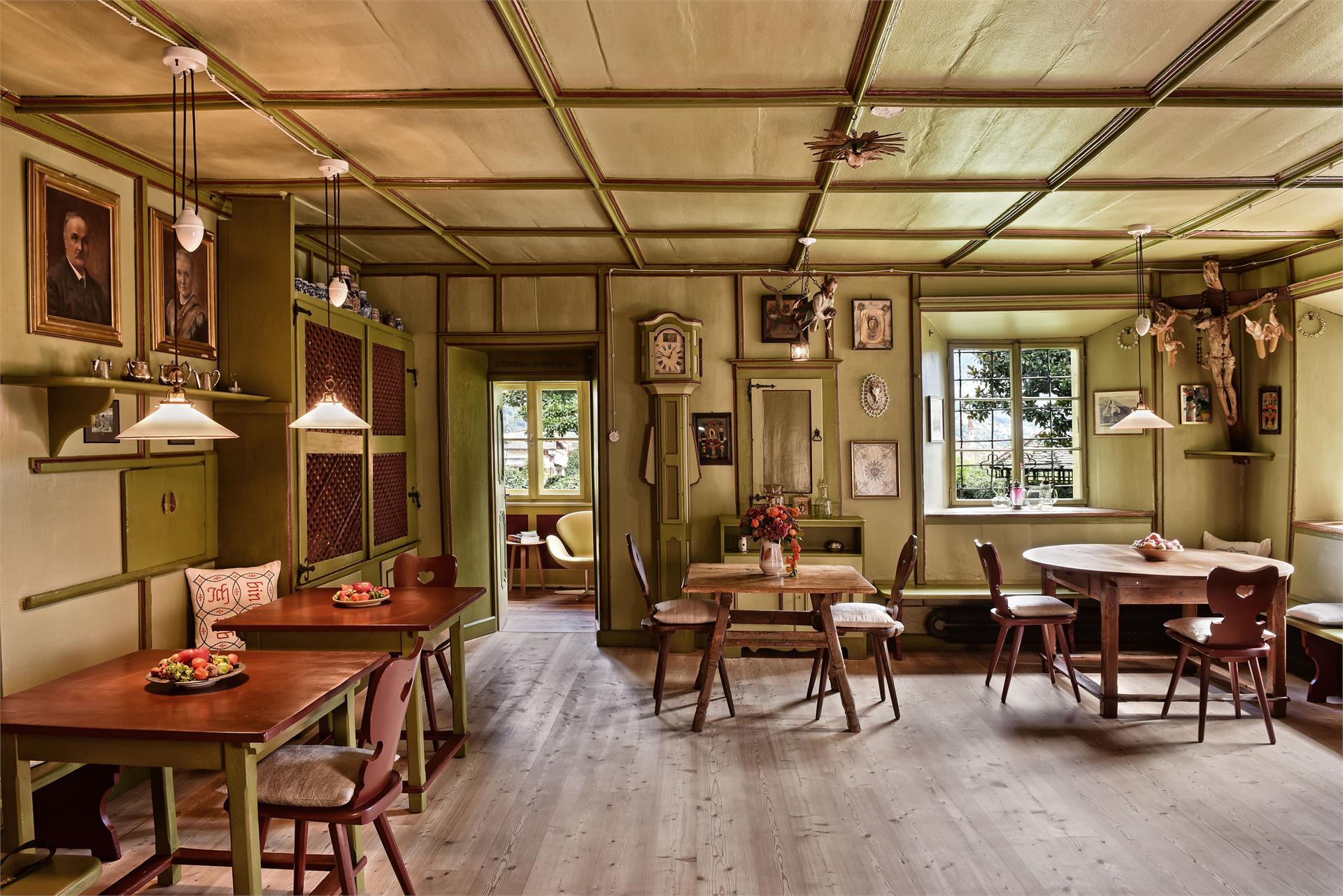 Hotel-Garni Ansitz Pünthof Algund/Lagundo 3 suedtirol.info