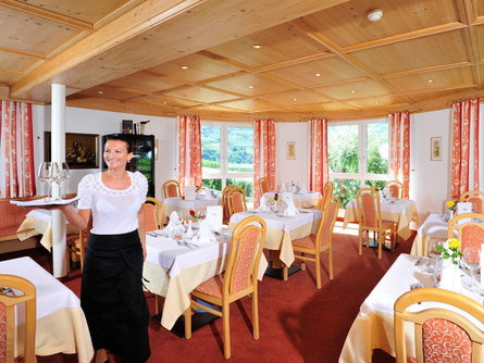 Hotel Weger Tirol/Tirolo 9 suedtirol.info