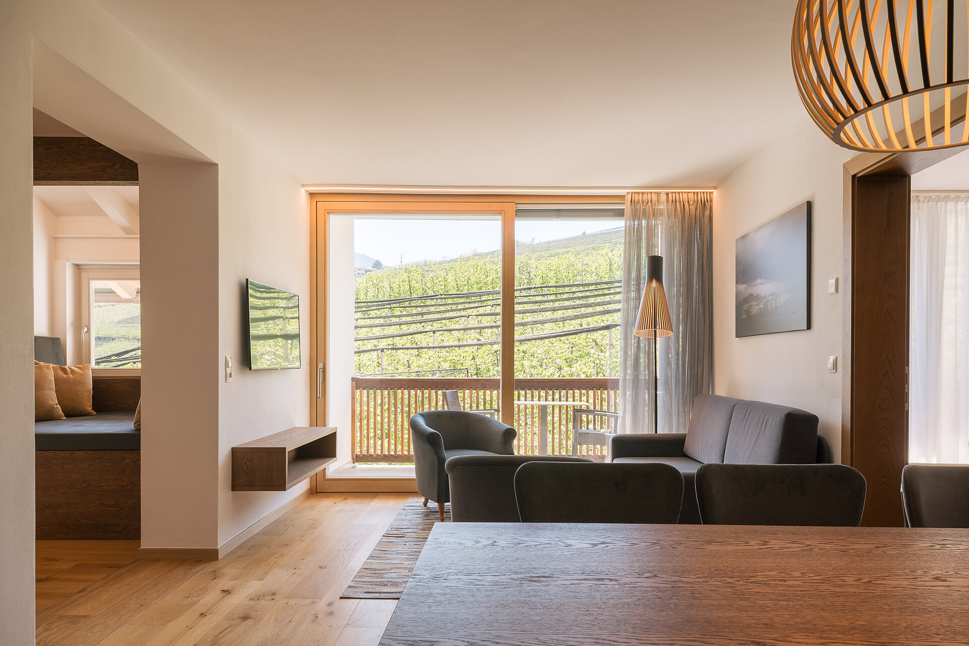 Appartement KroneLiving Tirolo 5 suedtirol.info