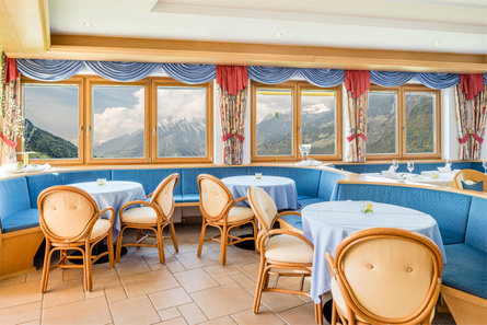 Hotel Bellevue Tirol/Tirolo 22 suedtirol.info