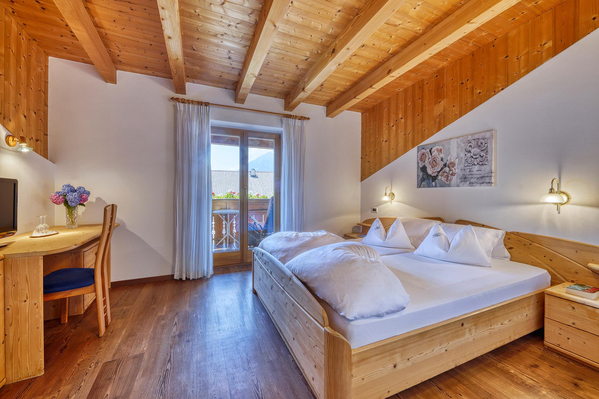 Hotel Stefanie Tirolo 17 suedtirol.info