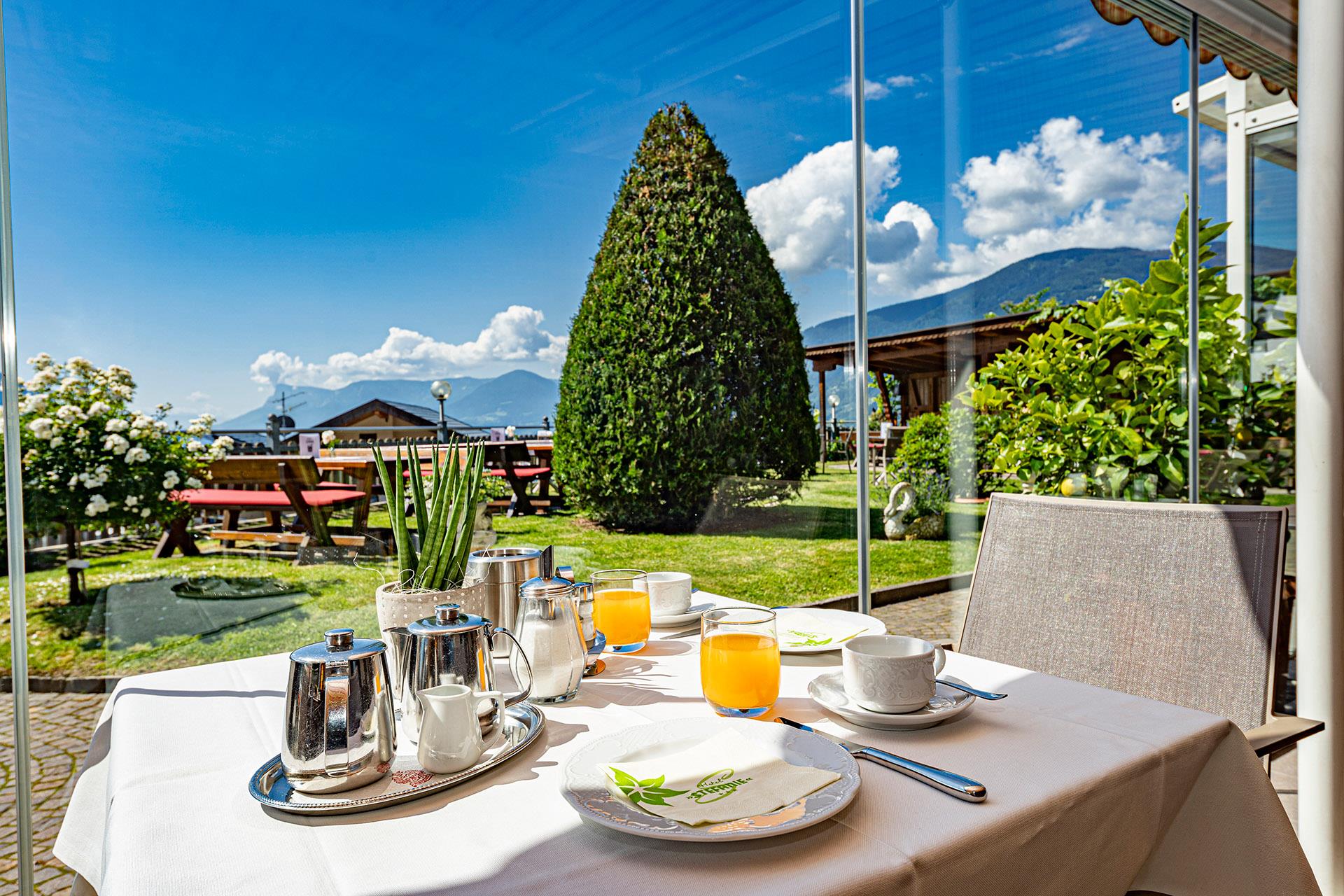 Hotel Stefanie Tirolo 27 suedtirol.info