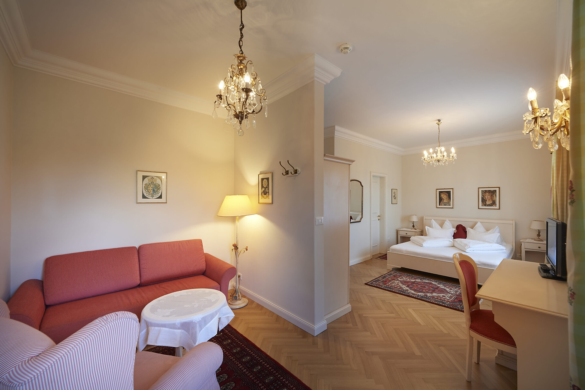 Doppelzimmer mit Balkon