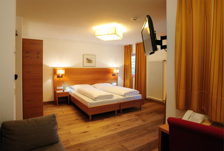 Hotel Teutschhaus Cortina sulla Strada del Vino 20 suedtirol.info